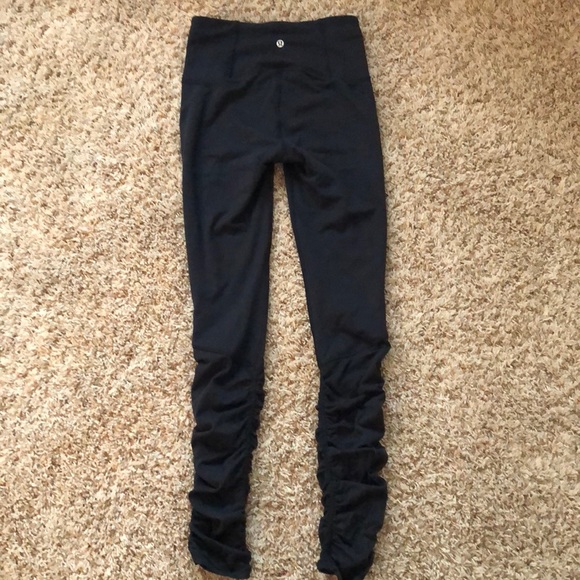 lululemon athletica Pants - Lululemon pants, size 6